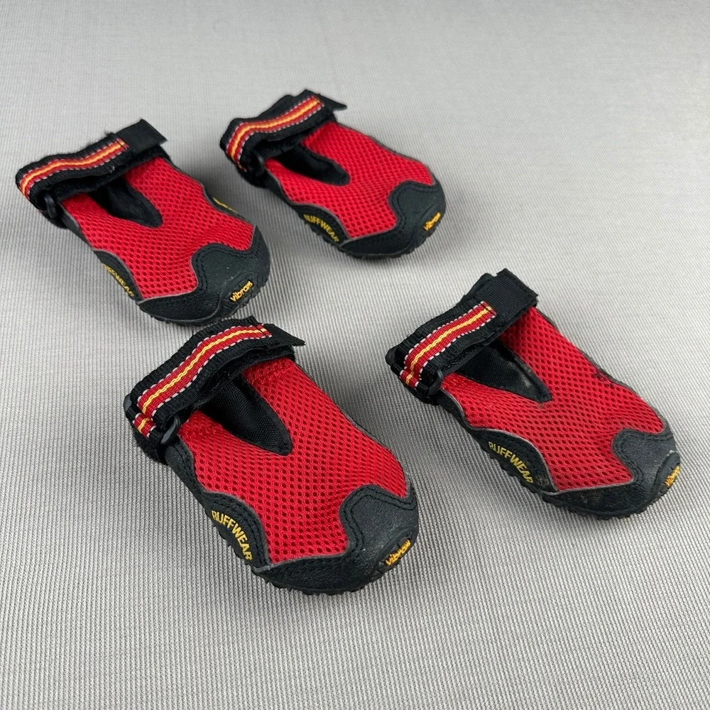 Ruffwear Grip Trex Dog Boots Red Black Vibram Sole Size Medium Set of 4